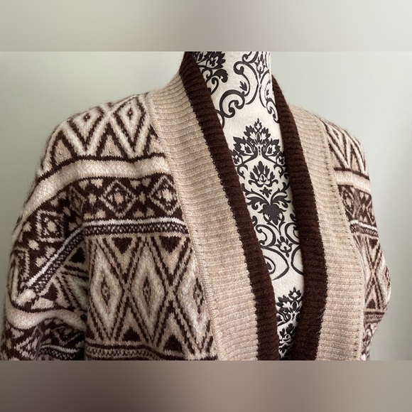 Jessica Simpson Cardigan Sweater Womens Sz Large Brown Beige Western Long Sleeve - Picture 2 of 8